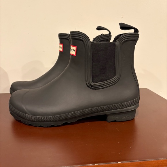 Hunter Chelsea Black Ankle Rain Boots Matte Rubber Size 9 - Picture 4 of 10